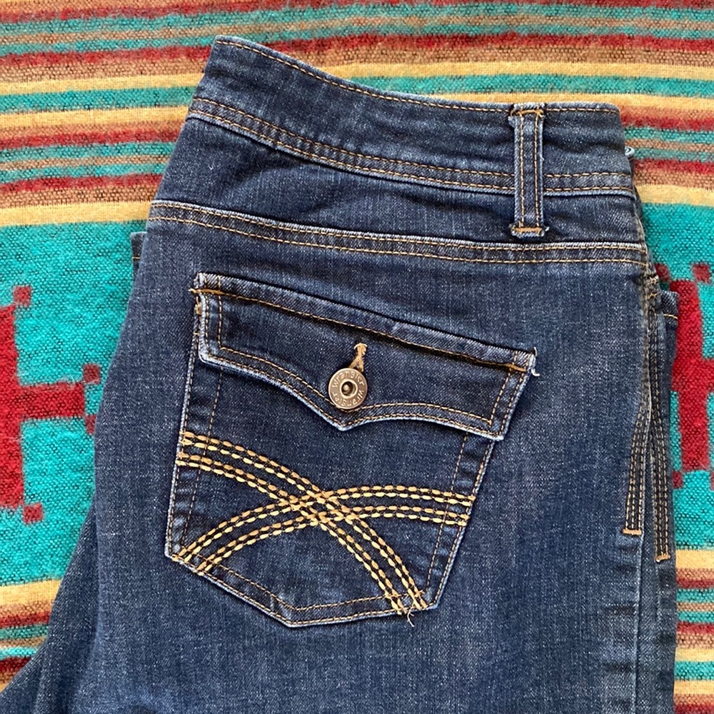 Wrangler High Rise Boot Cut Jeans Size 14